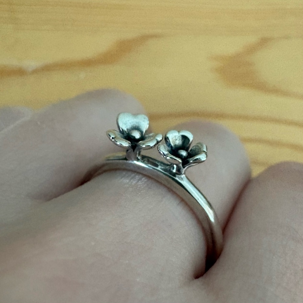 Sterling Silver Flower Stacking Ring - Picture 3 of 9